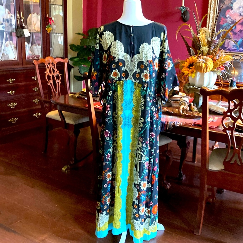 Stunning silk maxi dress by Johnny Was - S